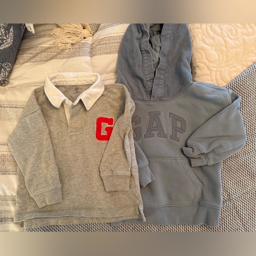 EUC Bundle of GAP Polo and Hoodie